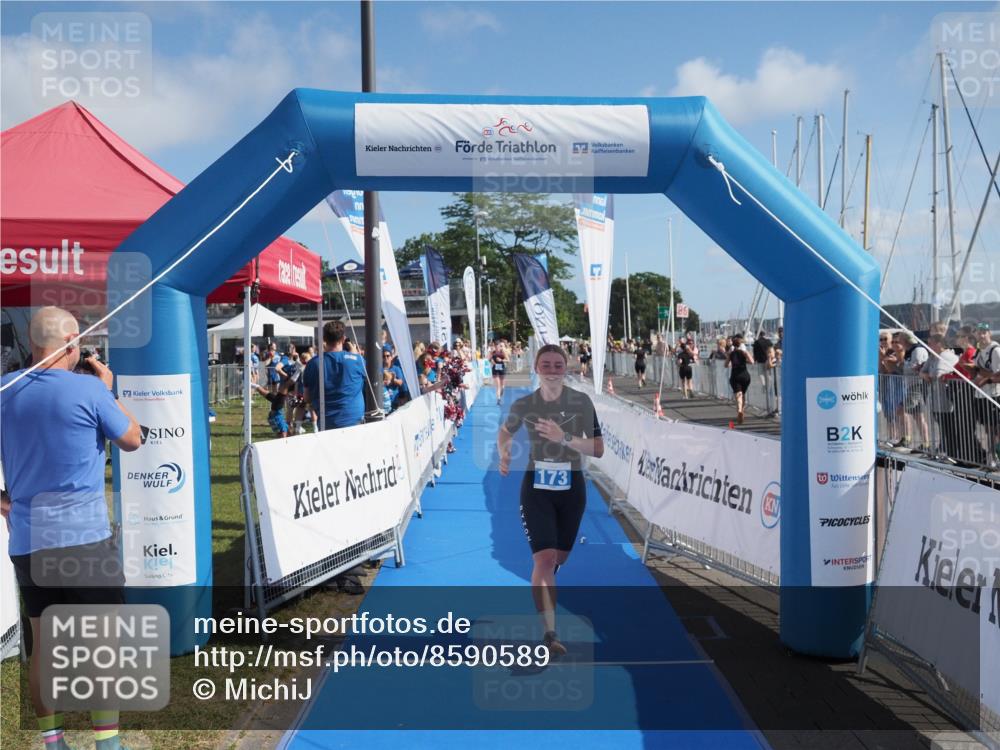 17.08.2025 - KN Förde Triathlon 2025 MichiJ http://msf.ph/oto/8590589 17.08.2025 10:32:17 Laufen 122, 173 meine-sportfotos.de