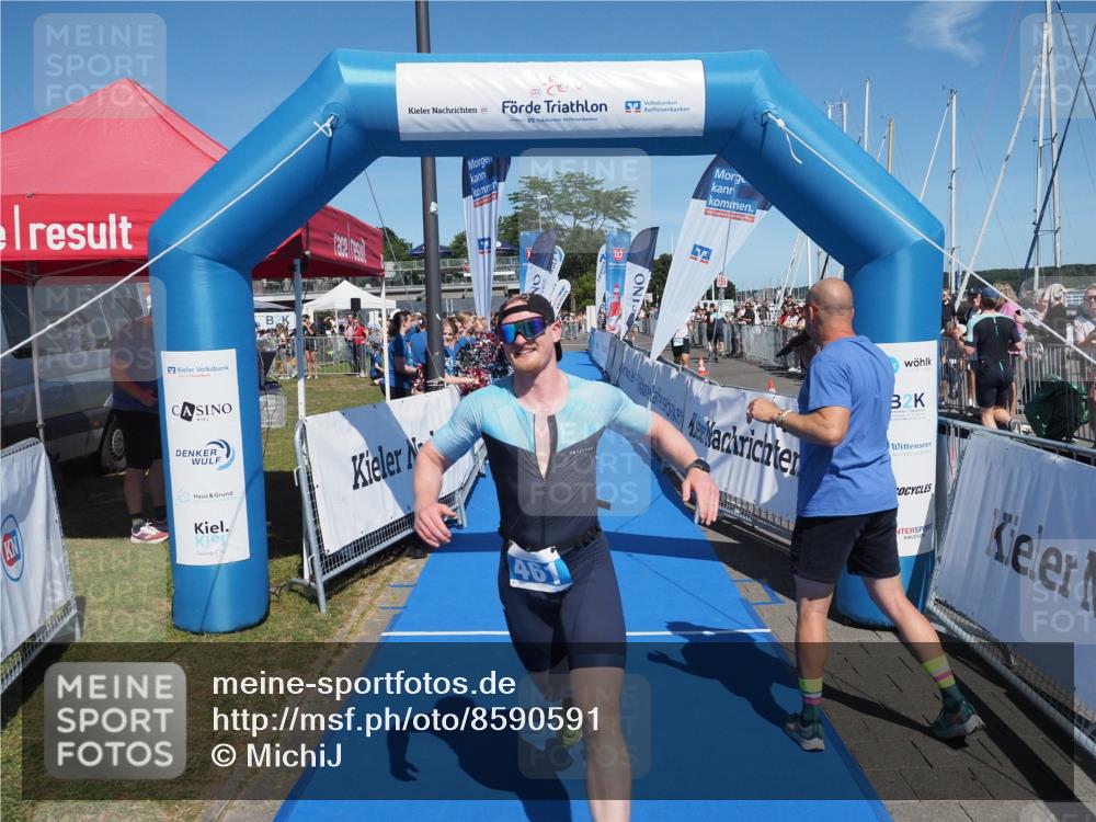 17.08.2025 - KN Förde Triathlon 2025 MichiJ http://msf.ph/oto/8590591 17.08.2025 13:49:48 Laufen 461 meine-sportfotos.de