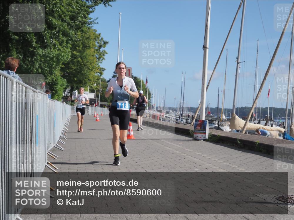17.08.2025 - KN Förde Triathlon 2025 KatJ http://msf.ph/oto/8590600 17.08.2025 10:45:21 Laufen 118, 200, 249 meine-sportfotos.de