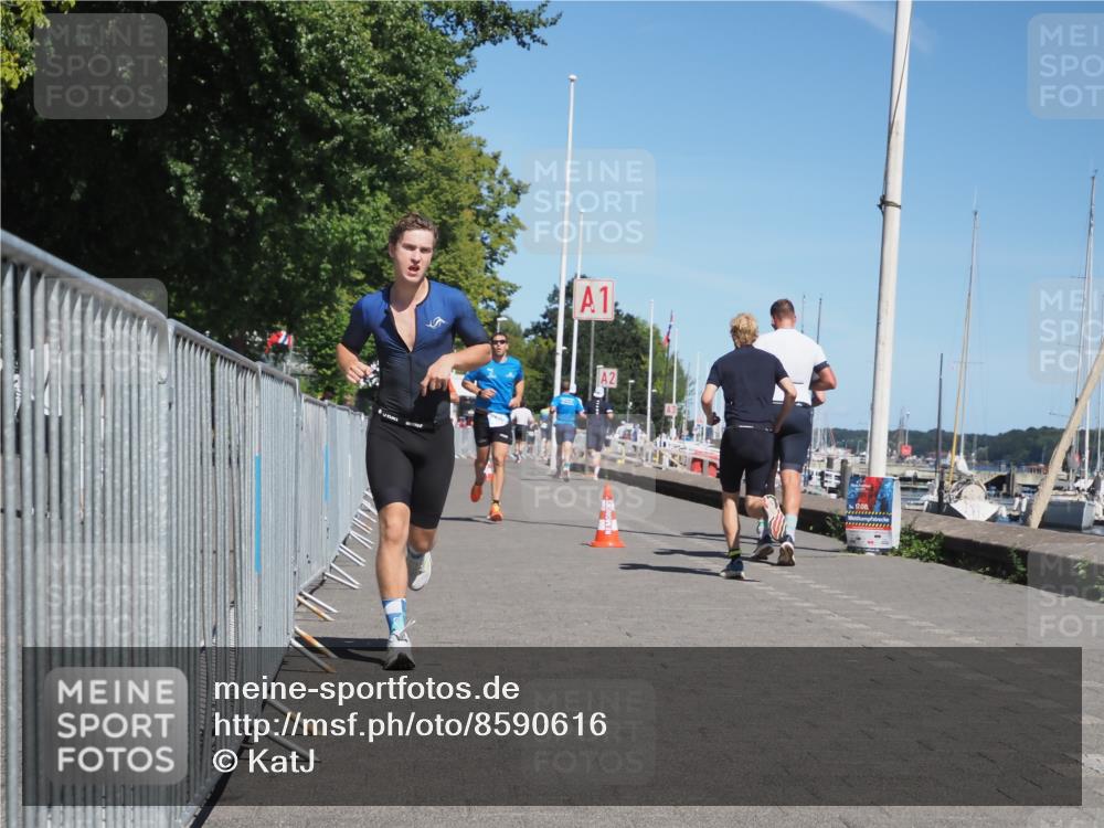 17.08.2025 - KN Förde Triathlon 2025 KatJ http://msf.ph/oto/8590616 17.08.2025 13:35:49 Laufen 455, 472, 498 meine-sportfotos.de