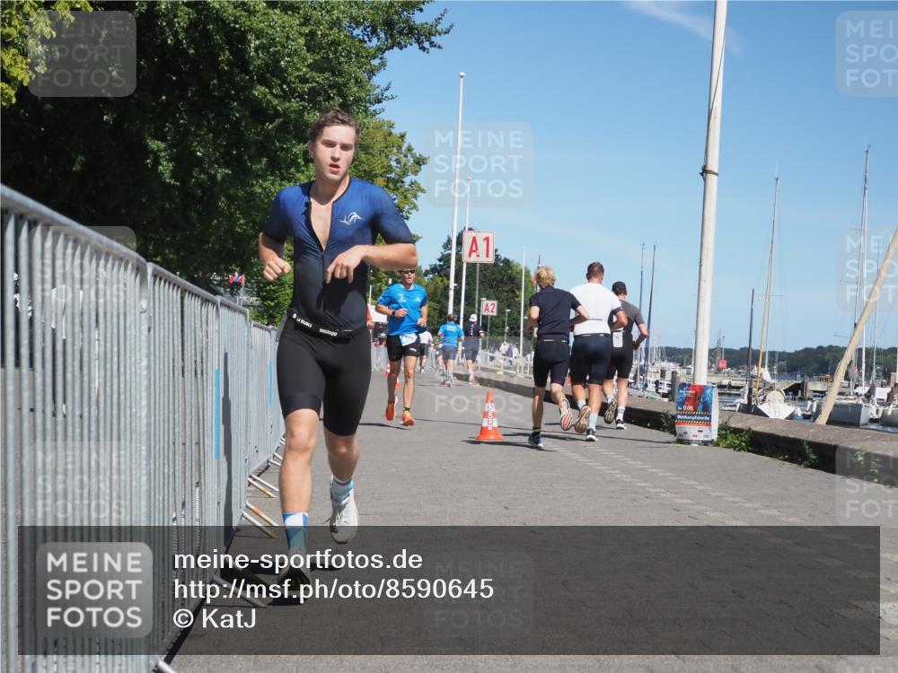 17.08.2025 - KN Förde Triathlon 2025 KatJ http://msf.ph/oto/8590645 17.08.2025 13:35:50 Laufen 455, 472, 498 meine-sportfotos.de