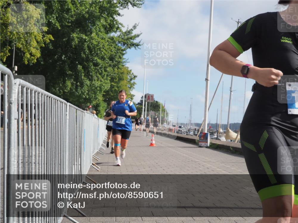 17.08.2025 - KN Förde Triathlon 2025 KatJ http://msf.ph/oto/8590651 17.08.2025 10:17:40 Laufen 102, 156, 160, 186 meine-sportfotos.de