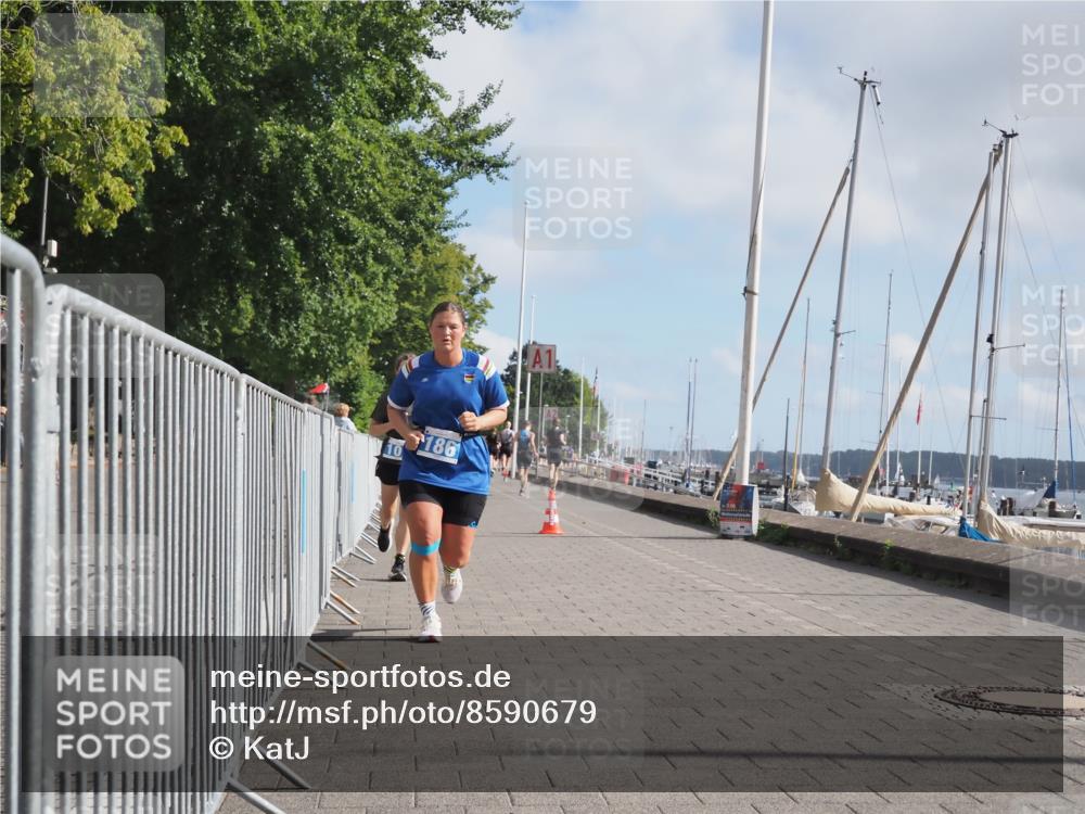 17.08.2025 - KN Förde Triathlon 2025 KatJ http://msf.ph/oto/8590679 17.08.2025 10:17:41 Laufen 102, 156, 160, 186 meine-sportfotos.de