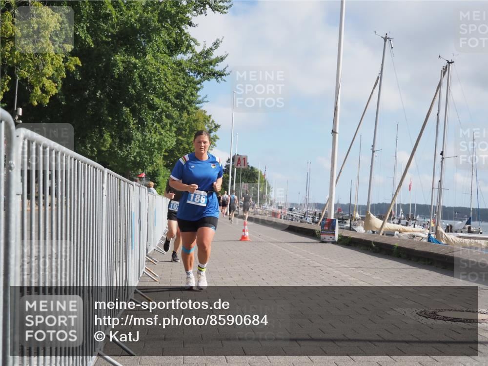 17.08.2025 - KN Förde Triathlon 2025 KatJ http://msf.ph/oto/8590684 17.08.2025 10:17:41 Laufen 102, 156, 160, 186 meine-sportfotos.de