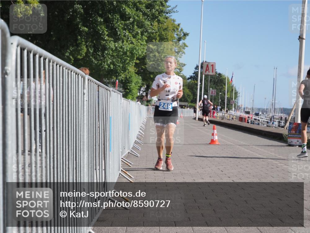 17.08.2025 - KN Förde Triathlon 2025 KatJ http://msf.ph/oto/8590727 17.08.2025 10:45:26 Laufen 118, 249 meine-sportfotos.de