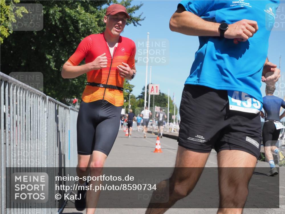 17.08.2025 - KN Förde Triathlon 2025 KatJ http://msf.ph/oto/8590734 17.08.2025 13:35:55 Laufen 455, 472 meine-sportfotos.de