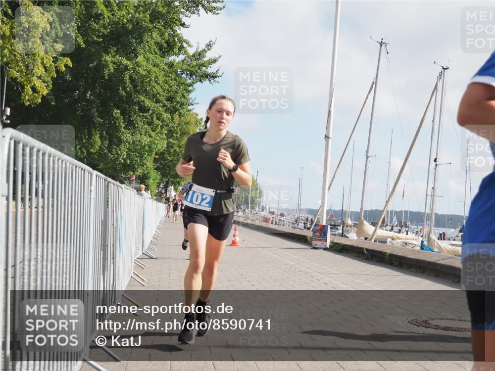 17.08.2025 - KN Förde Triathlon 2025 KatJ http://msf.ph/oto/8590741 17.08.2025 10:17:43 Laufen 102, 156, 186 meine-sportfotos.de