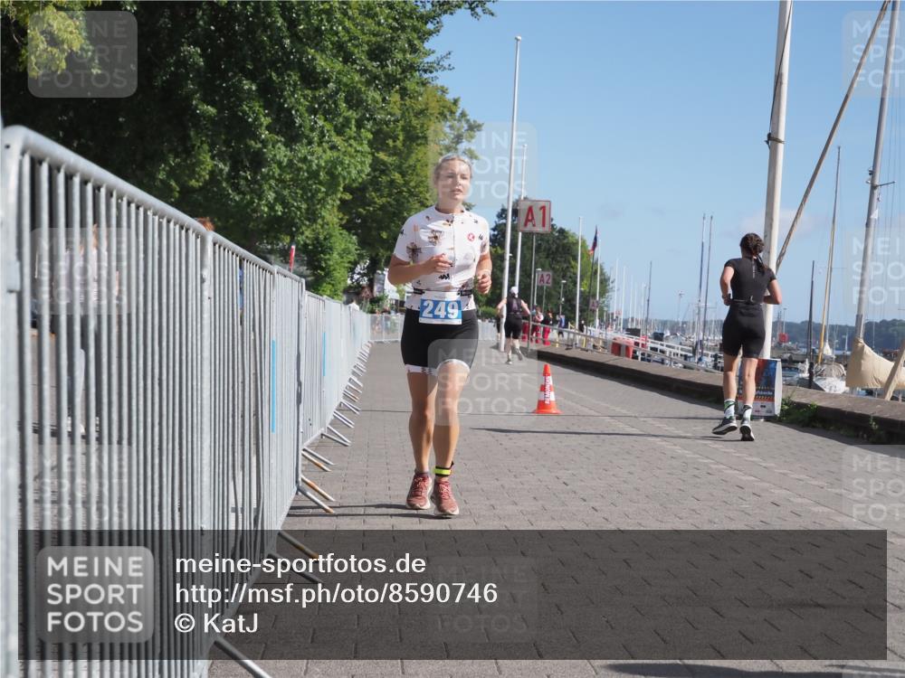 17.08.2025 - KN Förde Triathlon 2025 KatJ http://msf.ph/oto/8590746 17.08.2025 10:45:27 Laufen 249 meine-sportfotos.de