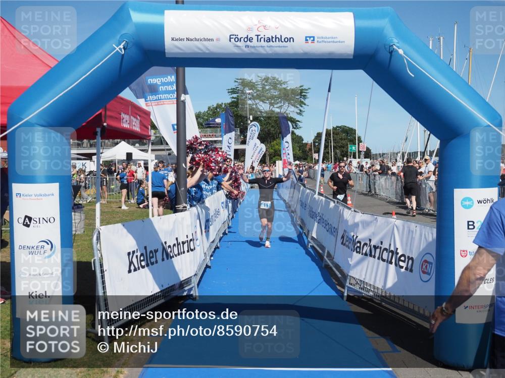 17.08.2025 - KN Förde Triathlon 2025 MichiJ http://msf.ph/oto/8590754 17.08.2025 13:50:09 Laufen 411 meine-sportfotos.de