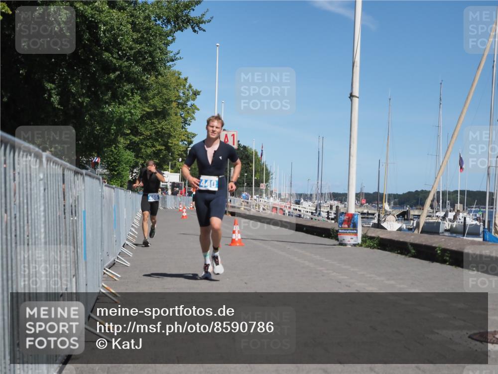 17.08.2025 - KN Förde Triathlon 2025 KatJ http://msf.ph/oto/8590786 17.08.2025 13:36:15 Laufen 440, 465 meine-sportfotos.de
