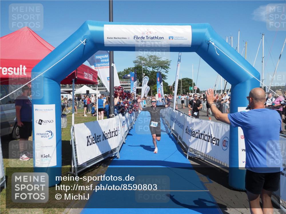 17.08.2025 - KN Förde Triathlon 2025 MichiJ http://msf.ph/oto/8590803 17.08.2025 13:50:10 Laufen 411 meine-sportfotos.de