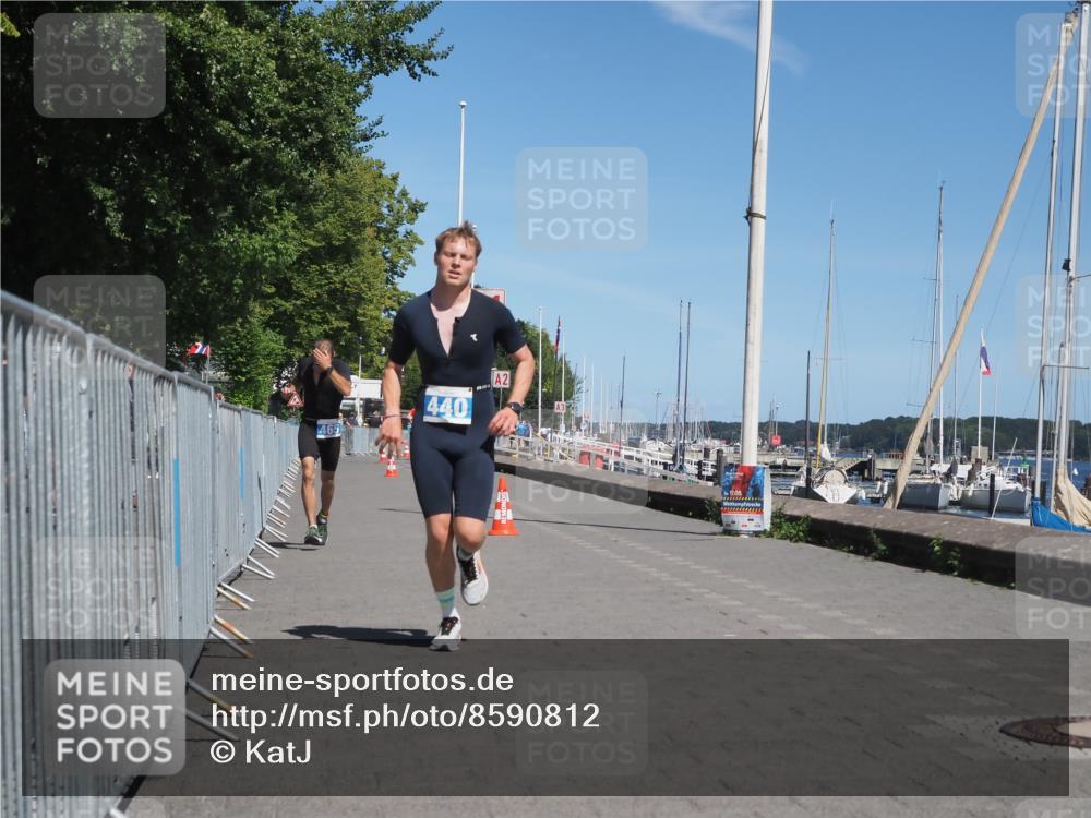 17.08.2025 - KN Förde Triathlon 2025 KatJ http://msf.ph/oto/8590812 17.08.2025 13:36:15 Laufen 440, 465 meine-sportfotos.de