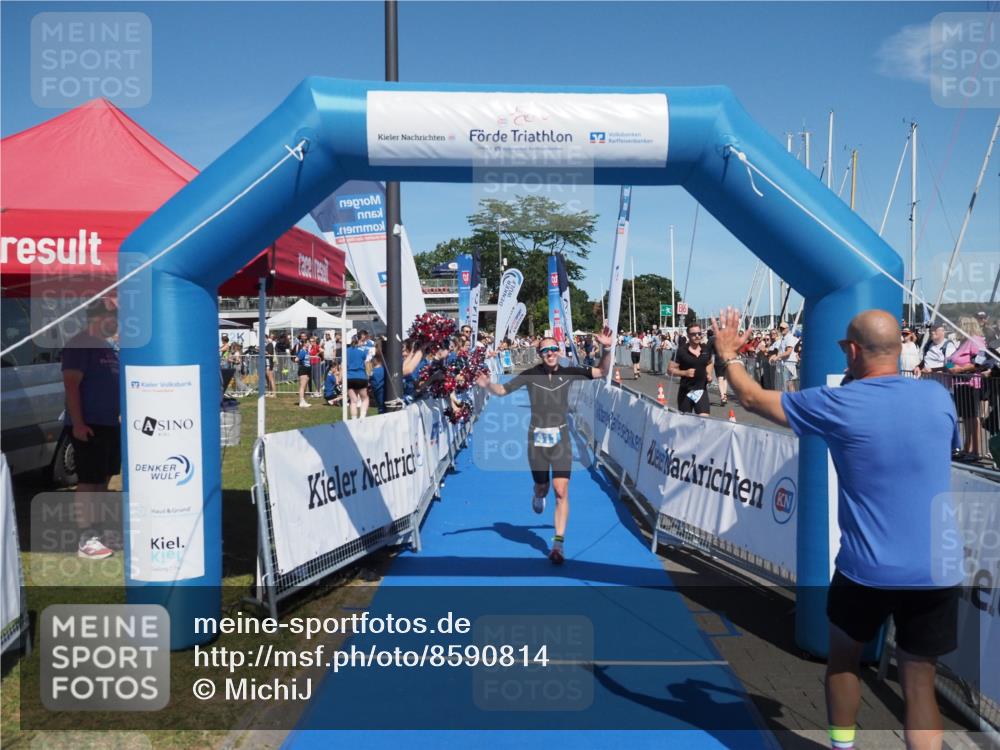 17.08.2025 - KN Förde Triathlon 2025 MichiJ http://msf.ph/oto/8590814 17.08.2025 13:50:10 Laufen 411 meine-sportfotos.de