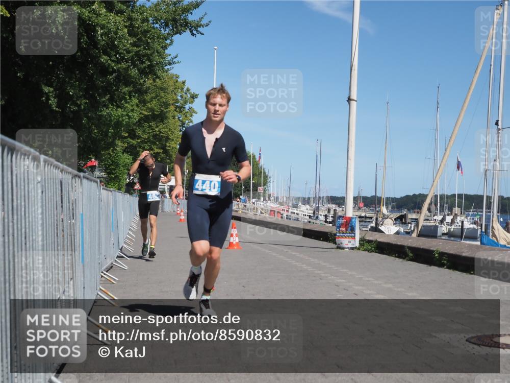 17.08.2025 - KN Förde Triathlon 2025 KatJ http://msf.ph/oto/8590832 17.08.2025 13:36:16 Laufen 440, 465 meine-sportfotos.de
