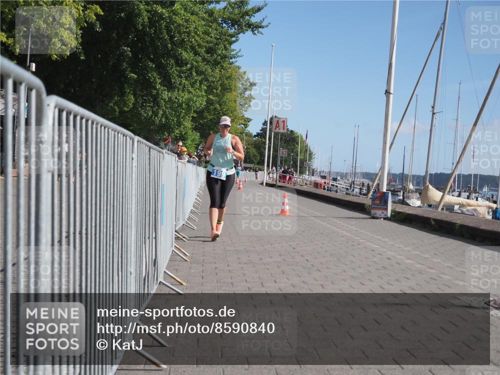 17.08.2025 - KN Förde Triathlon 2025 KatJ http://msf.ph/oto/8590840 17.08.2025 10:47:10 Laufen 199 meine-sportfotos.de