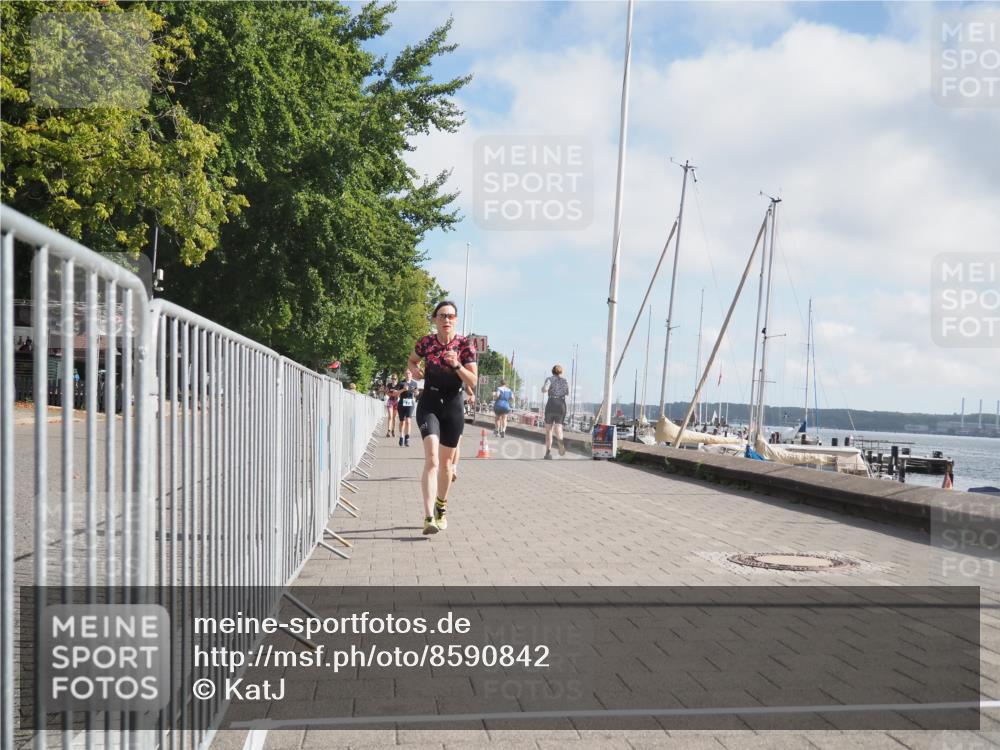 17.08.2025 - KN Förde Triathlon 2025 KatJ http://msf.ph/oto/8590842 17.08.2025 10:17:56 Laufen 143, 173, 204 meine-sportfotos.de