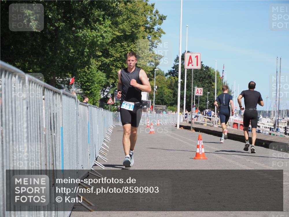 17.08.2025 - KN Förde Triathlon 2025 KatJ http://msf.ph/oto/8590903 17.08.2025 13:36:27 Laufen 491 meine-sportfotos.de