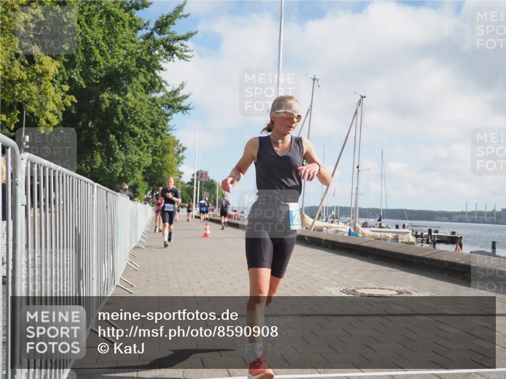 17.08.2025 - KN Förde Triathlon 2025 KatJ http://msf.ph/oto/8590908 17.08.2025 10:17:59 Laufen 143, 173, 188, 204 meine-sportfotos.de