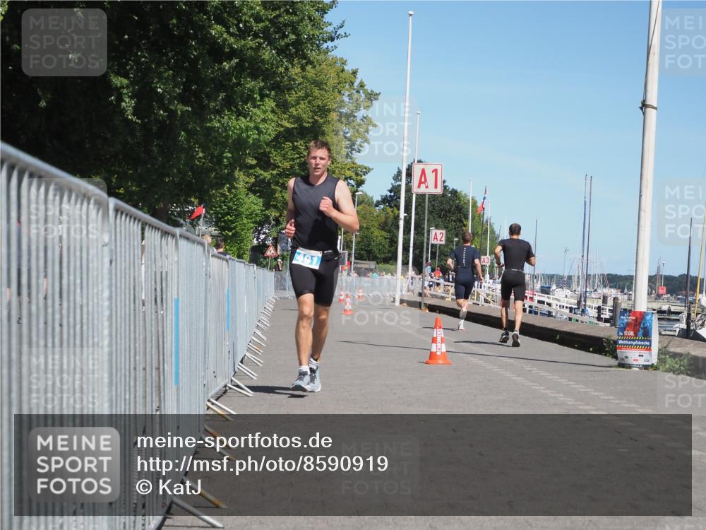 17.08.2025 - KN Förde Triathlon 2025 KatJ http://msf.ph/oto/8590919 17.08.2025 13:36:28 Laufen 491 meine-sportfotos.de