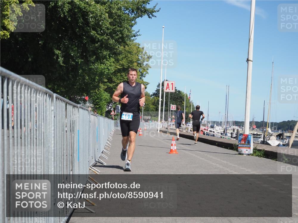 17.08.2025 - KN Förde Triathlon 2025 KatJ http://msf.ph/oto/8590941 17.08.2025 13:36:28 Laufen 491 meine-sportfotos.de