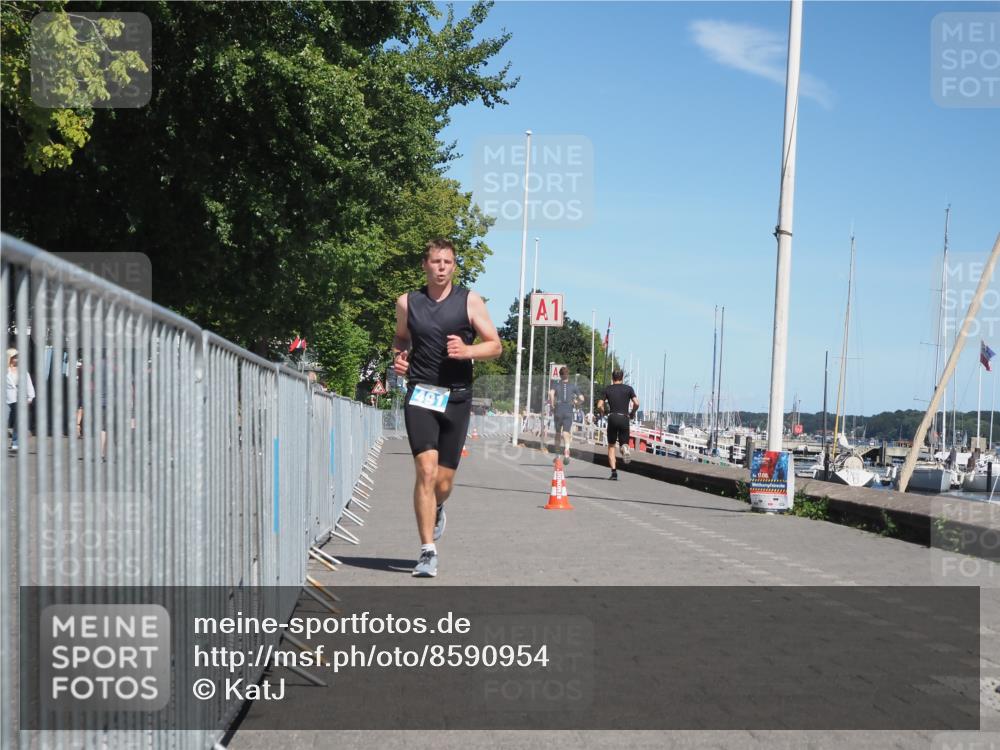 17.08.2025 - KN Förde Triathlon 2025 KatJ http://msf.ph/oto/8590954 17.08.2025 13:36:29 Laufen 491 meine-sportfotos.de