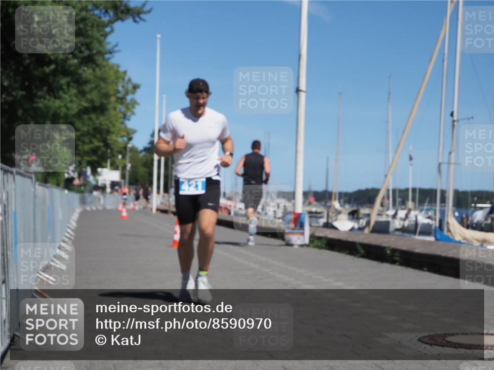 17.08.2025 - KN Förde Triathlon 2025 KatJ http://msf.ph/oto/8590970 17.08.2025 13:36:39 Laufen 421 meine-sportfotos.de