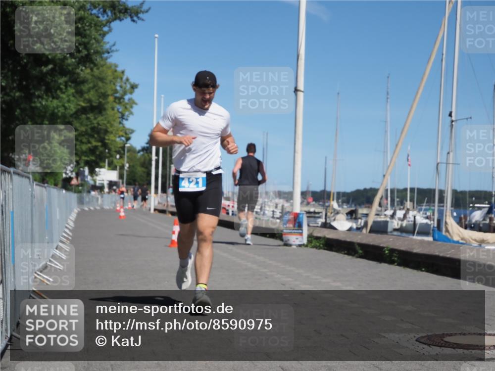 17.08.2025 - KN Förde Triathlon 2025 KatJ http://msf.ph/oto/8590975 17.08.2025 13:36:39 Laufen 421 meine-sportfotos.de