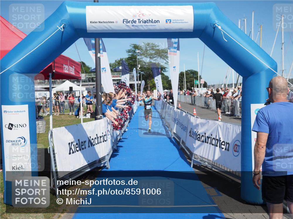 17.08.2025 - KN Förde Triathlon 2025 MichiJ http://msf.ph/oto/8591006 17.08.2025 13:50:40 Laufen 457 meine-sportfotos.de