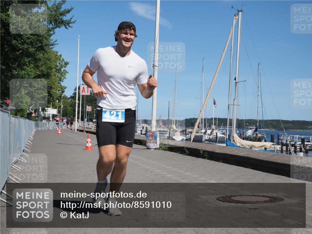 17.08.2025 - KN Förde Triathlon 2025 KatJ http://msf.ph/oto/8591010 17.08.2025 13:36:40 Laufen 421 meine-sportfotos.de