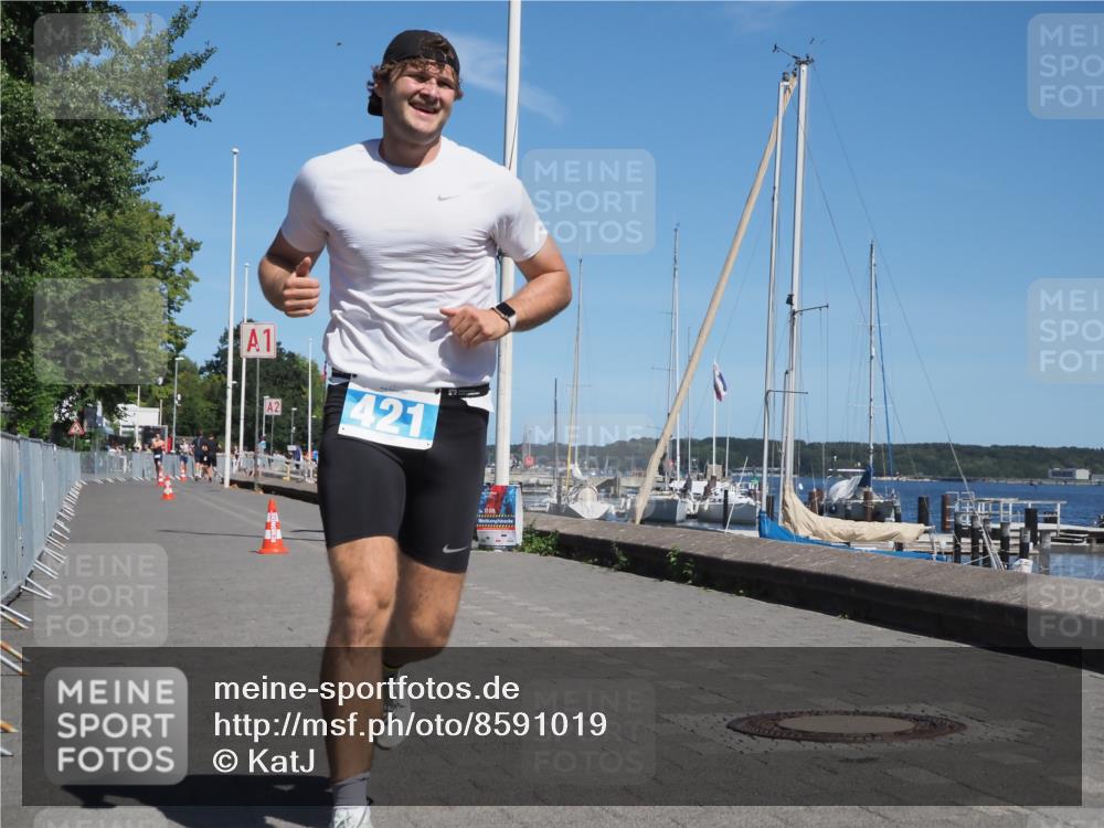 17.08.2025 - KN Förde Triathlon 2025 KatJ http://msf.ph/oto/8591019 17.08.2025 13:36:40 Laufen 421 meine-sportfotos.de