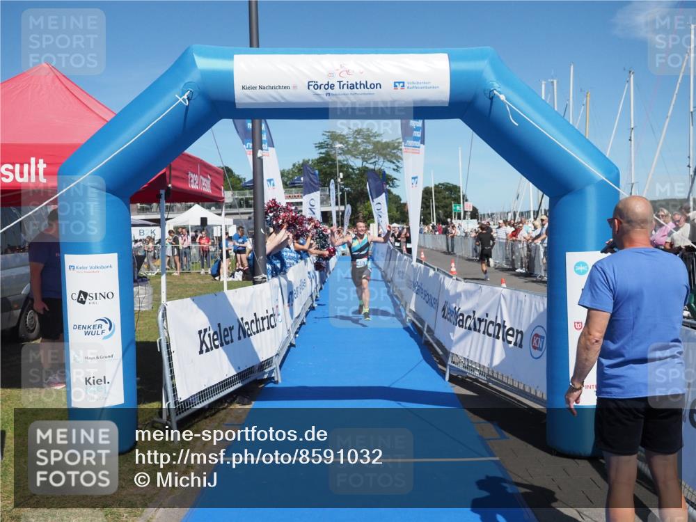 17.08.2025 - KN Förde Triathlon 2025 MichiJ http://msf.ph/oto/8591032 17.08.2025 13:50:41 Laufen 457 meine-sportfotos.de
