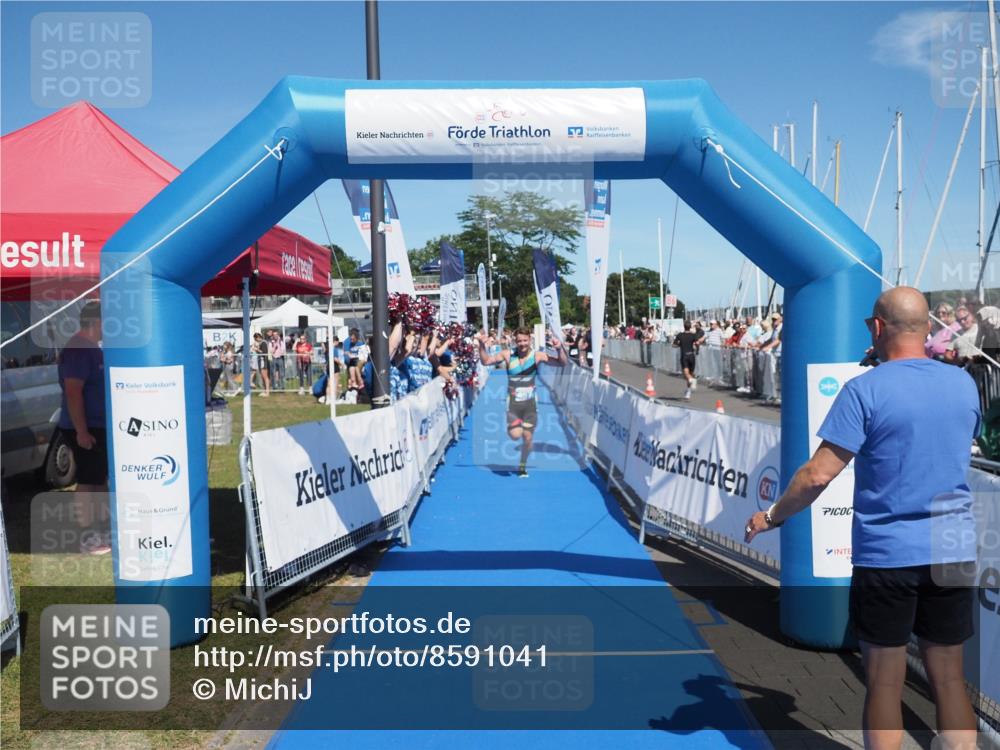 17.08.2025 - KN Förde Triathlon 2025 MichiJ http://msf.ph/oto/8591041 17.08.2025 13:50:41 Laufen 457 meine-sportfotos.de