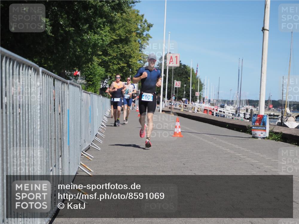 17.08.2025 - KN Förde Triathlon 2025 KatJ http://msf.ph/oto/8591069 17.08.2025 13:37:00 Laufen 402, 409, 483 meine-sportfotos.de
