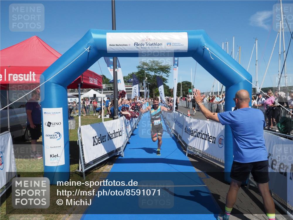 17.08.2025 - KN Förde Triathlon 2025 MichiJ http://msf.ph/oto/8591071 17.08.2025 13:50:42 Laufen 457 meine-sportfotos.de