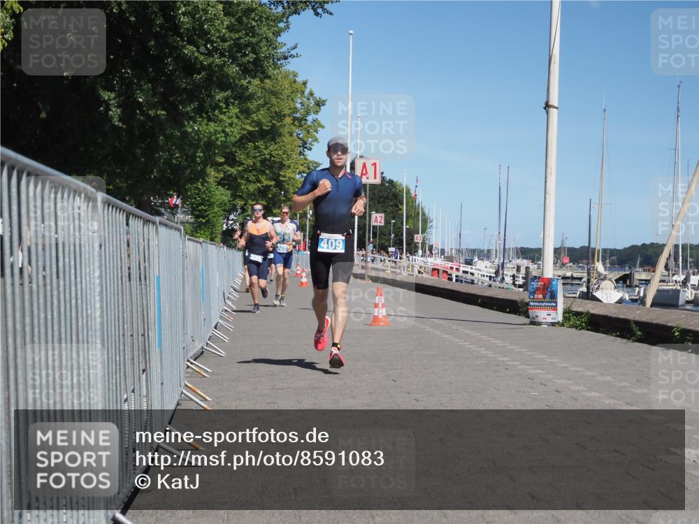 17.08.2025 - KN Förde Triathlon 2025 KatJ http://msf.ph/oto/8591083 17.08.2025 13:37:01 Laufen 402, 409, 483 meine-sportfotos.de