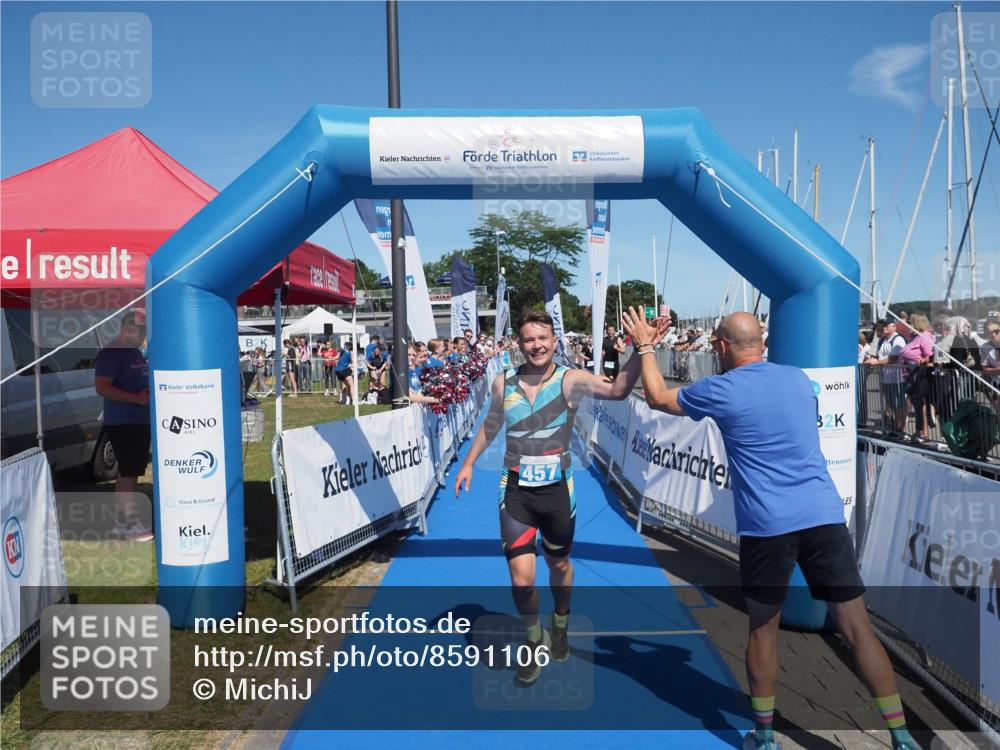 17.08.2025 - KN Förde Triathlon 2025 MichiJ http://msf.ph/oto/8591106 17.08.2025 13:50:43 Laufen 457 meine-sportfotos.de