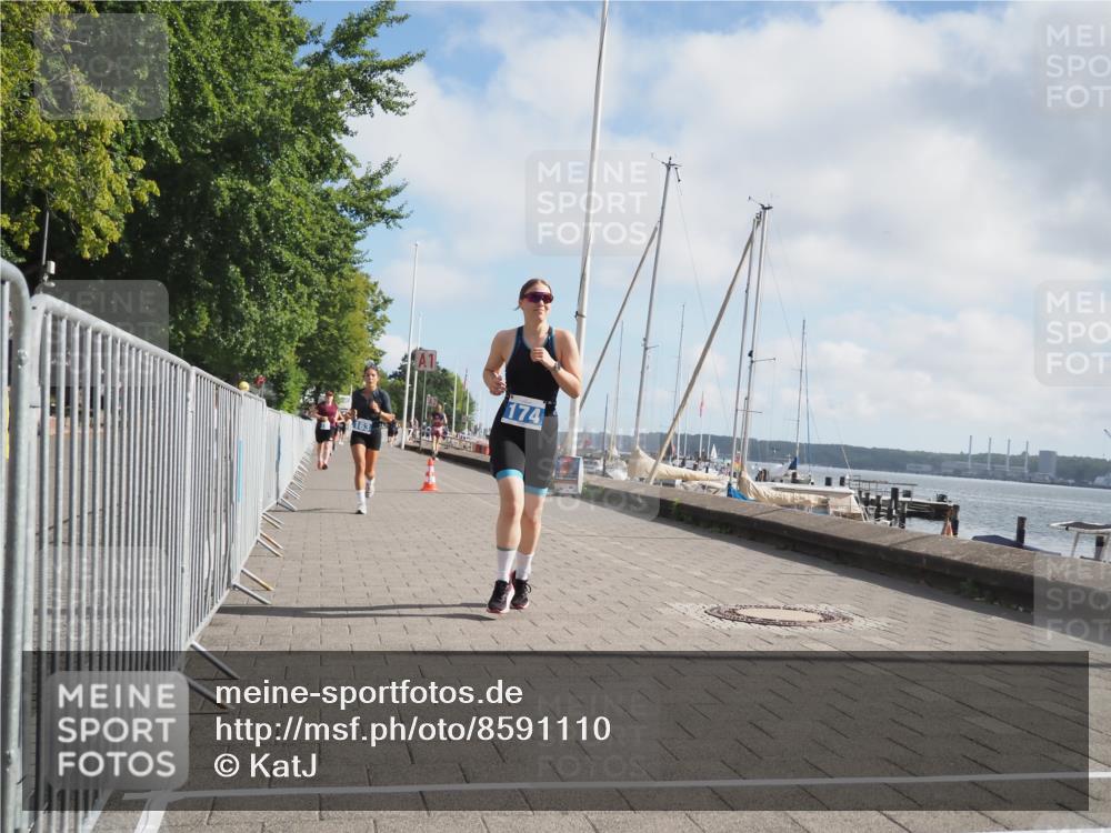 17.08.2025 - KN Förde Triathlon 2025 KatJ http://msf.ph/oto/8591110 17.08.2025 10:18:26 Laufen 163, 174 meine-sportfotos.de