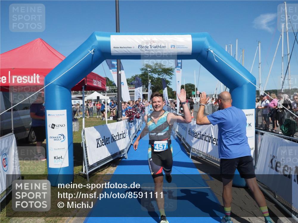 17.08.2025 - KN Förde Triathlon 2025 MichiJ http://msf.ph/oto/8591111 17.08.2025 13:50:43 Laufen 457 meine-sportfotos.de