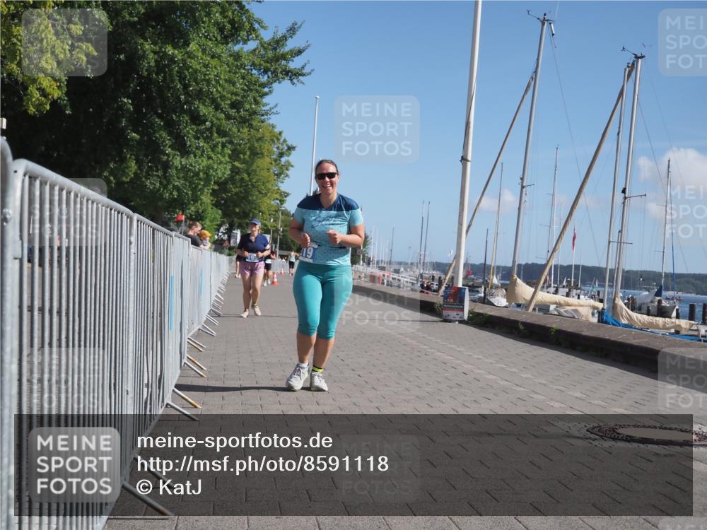 17.08.2025 - KN Förde Triathlon 2025 KatJ http://msf.ph/oto/8591118 17.08.2025 10:47:48 Laufen 195, 219 meine-sportfotos.de