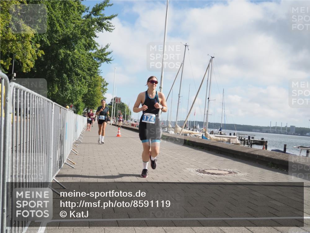 17.08.2025 - KN Förde Triathlon 2025 KatJ http://msf.ph/oto/8591119 17.08.2025 10:18:26 Laufen 163, 174 meine-sportfotos.de