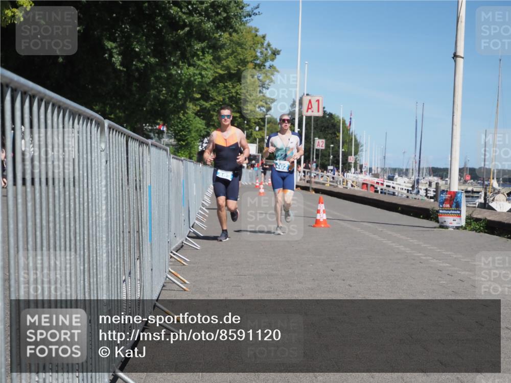 17.08.2025 - KN Förde Triathlon 2025 KatJ http://msf.ph/oto/8591120 17.08.2025 13:37:04 Laufen 398, 402, 409, 483 meine-sportfotos.de