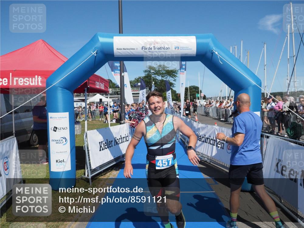 17.08.2025 - KN Förde Triathlon 2025 MichiJ http://msf.ph/oto/8591121 17.08.2025 13:50:43 Laufen 457 meine-sportfotos.de