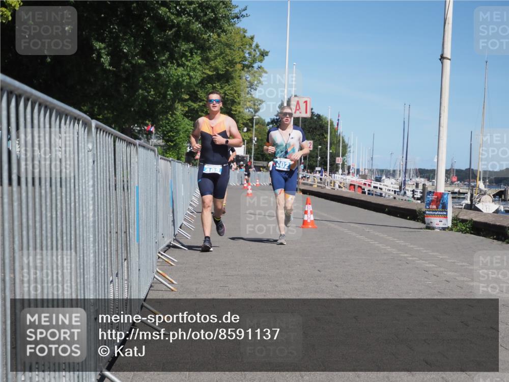 17.08.2025 - KN Förde Triathlon 2025 KatJ http://msf.ph/oto/8591137 17.08.2025 13:37:04 Laufen 398, 402, 409, 483 meine-sportfotos.de