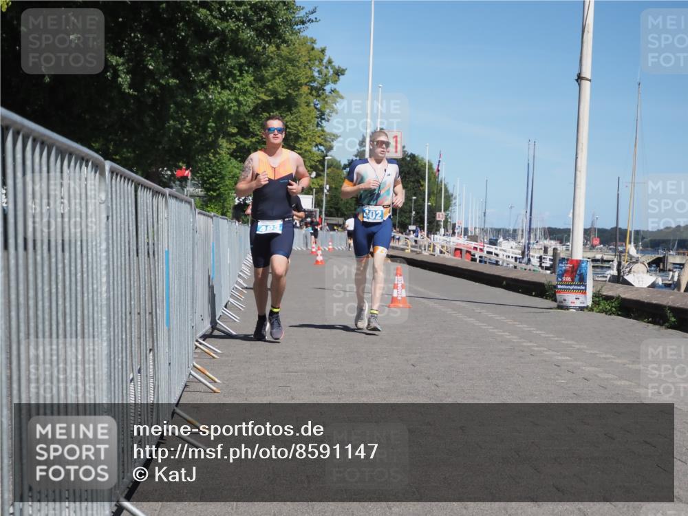 17.08.2025 - KN Förde Triathlon 2025 KatJ http://msf.ph/oto/8591147 17.08.2025 13:37:05 Laufen 398, 402, 409, 479, 483 meine-sportfotos.de
