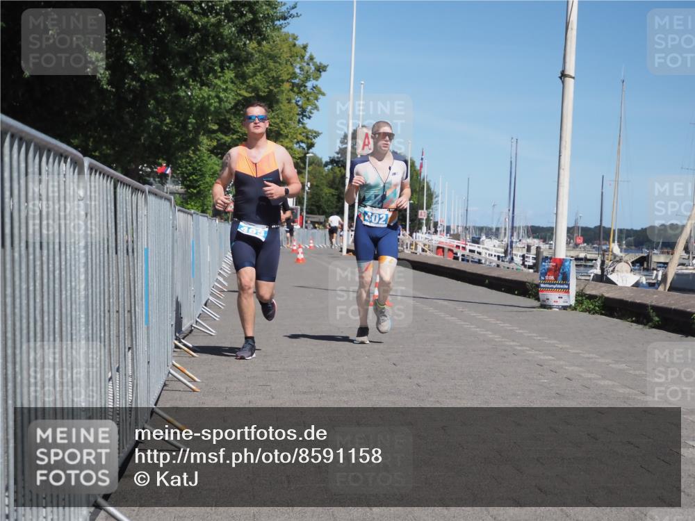 17.08.2025 - KN Förde Triathlon 2025 KatJ http://msf.ph/oto/8591158 17.08.2025 13:37:05 Laufen 398, 402, 409, 479, 483 meine-sportfotos.de