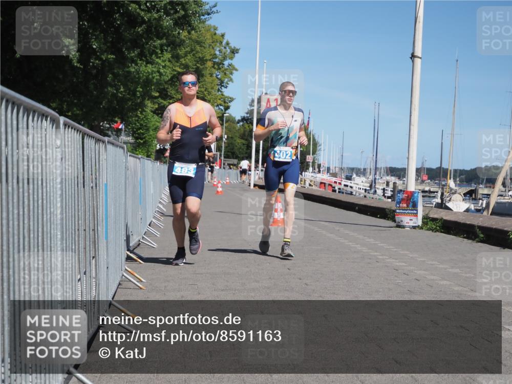 17.08.2025 - KN Förde Triathlon 2025 KatJ http://msf.ph/oto/8591163 17.08.2025 13:37:05 Laufen 398, 402, 409, 479, 483 meine-sportfotos.de