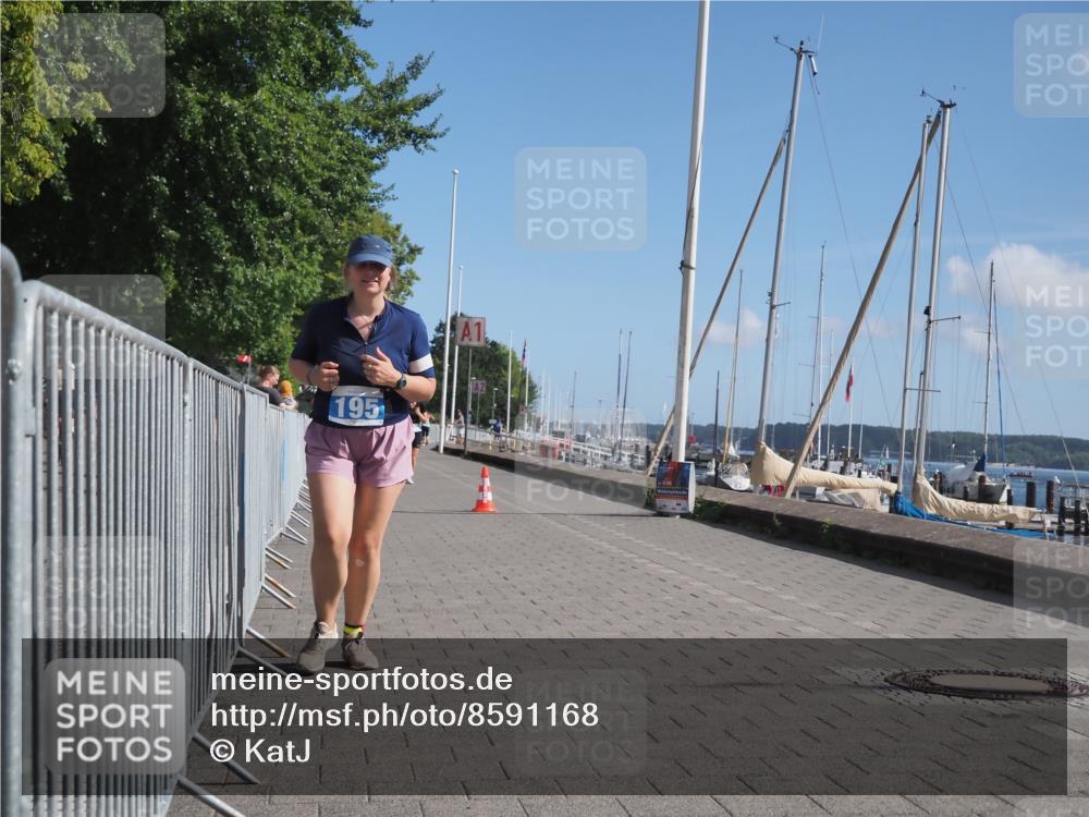 17.08.2025 - KN Förde Triathlon 2025 KatJ http://msf.ph/oto/8591168 17.08.2025 10:47:54 Laufen 195 meine-sportfotos.de