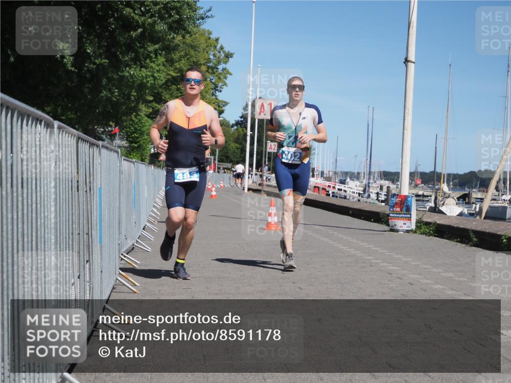 17.08.2025 - KN Förde Triathlon 2025 KatJ http://msf.ph/oto/8591178 17.08.2025 13:37:06 Laufen 398, 402, 409, 479, 483 meine-sportfotos.de