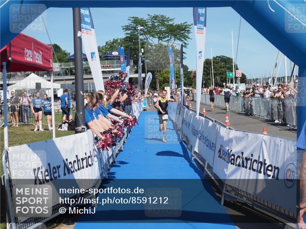 17.08.2025 - KN Förde Triathlon 2025 MichiJ http://msf.ph/oto/8591212 17.08.2025 13:50:57 Laufen 493 meine-sportfotos.de