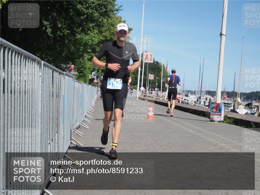 17.08.2025 - KN Förde Triathlon 2025 KatJ http://msf.ph/oto/8591233 17.08.2025 13:37:10 Laufen 398, 402, 479, 483 meine-sportfotos.de